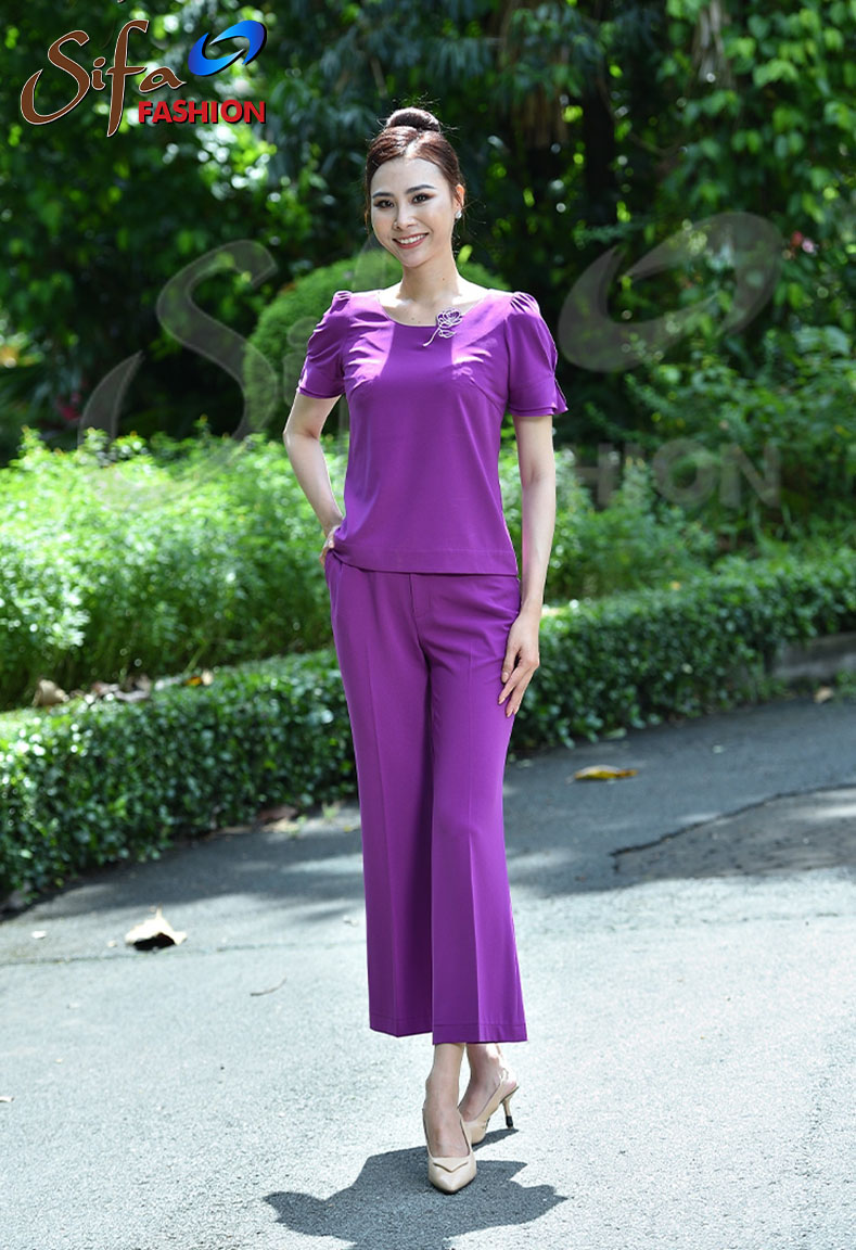 Bộ lụa cổ thêu hoa