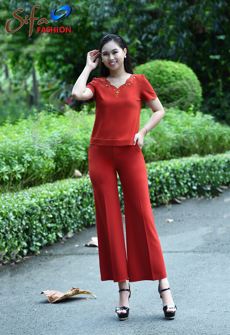 Bộ cổ tim lượn thêu