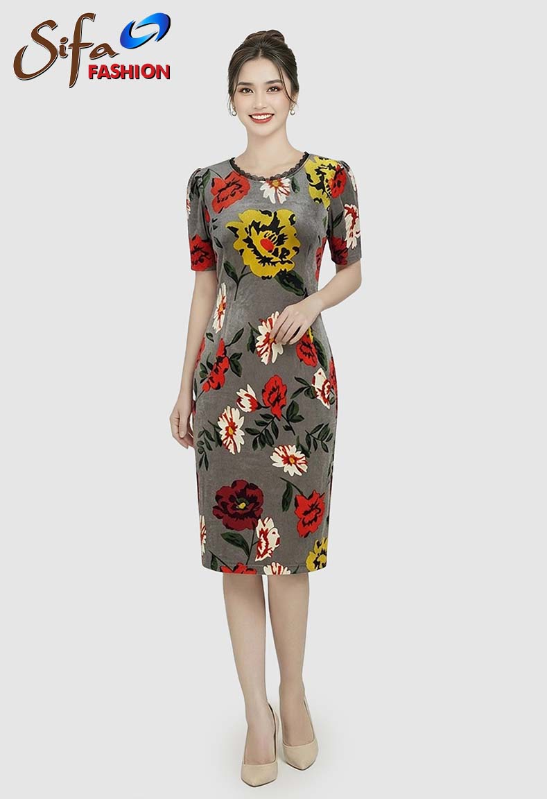 Đầm cổ tròn tay lỡ xẻ V