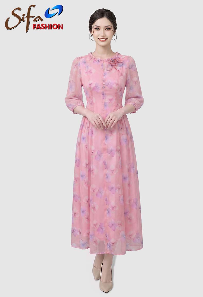 Đầm cổ tròn kết hoa duyên dáng